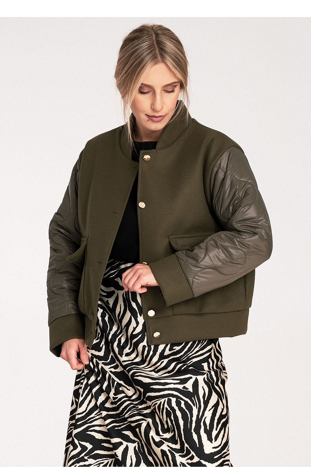 Women's Bomber Jacket - With Pockets Chic, Minimalist - Black