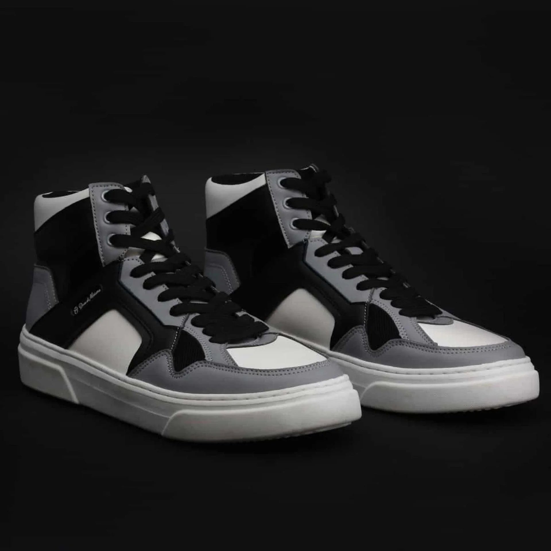 Men Sneakers - Low-Top Sneakers Shoes