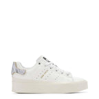 Women Sneakers - Platform Low-Top Sneakers Shoes