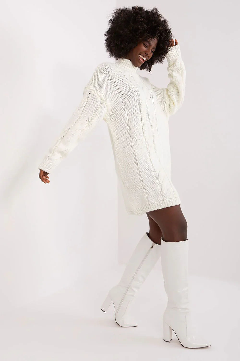 Women's Above Knee Day Dress – Relaxed With Long Sleeves