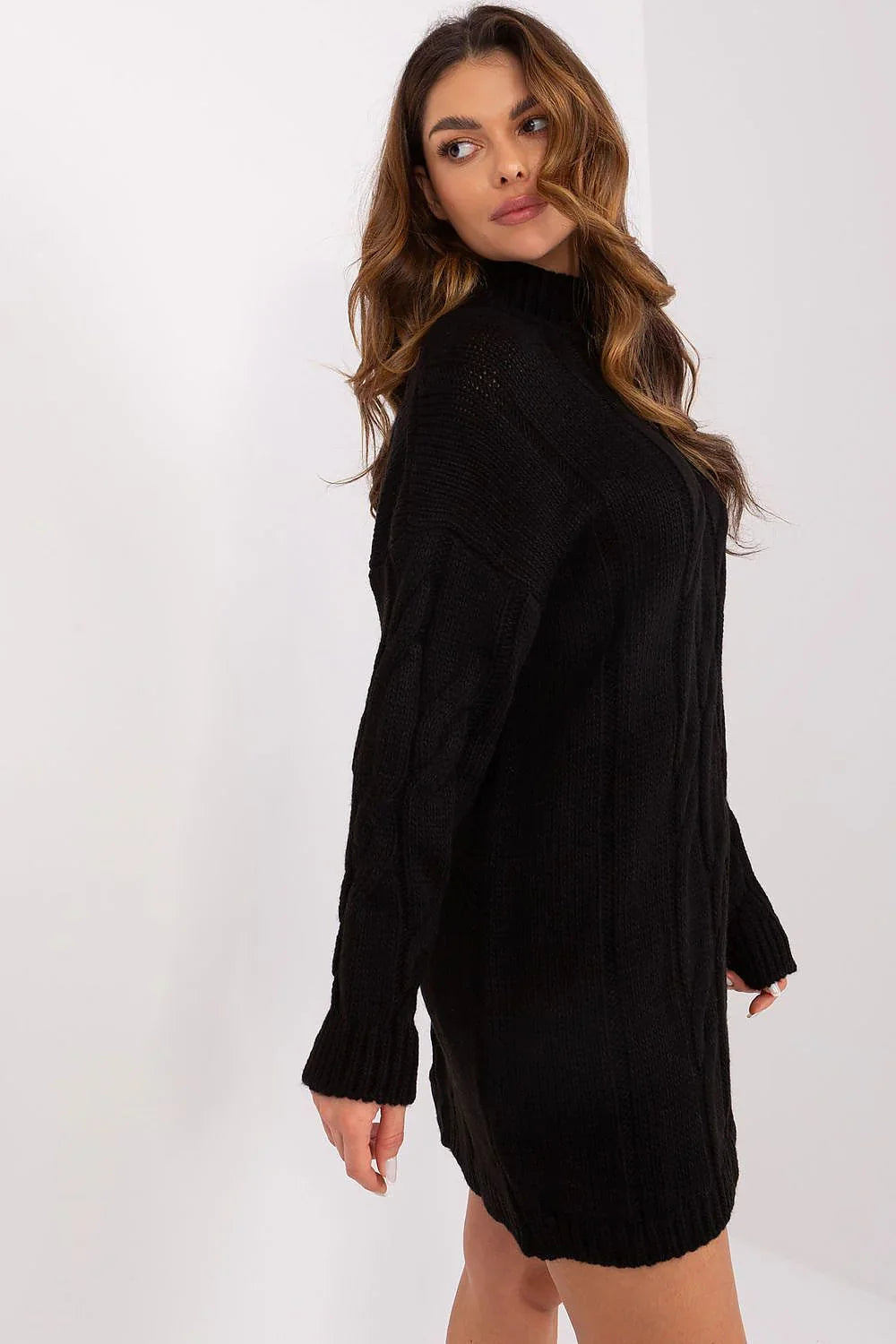 Women's Above Knee Day Dress – Relaxed With Long Sleeves