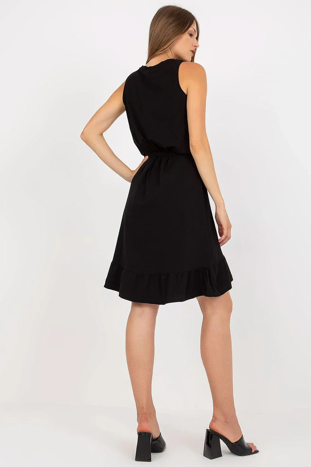 Women's Knee-Length Day Dress - Regular Fit With Sleeveless