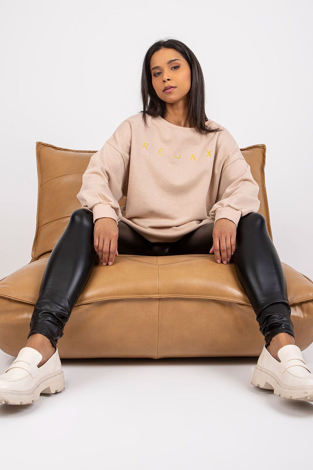 Women's Sweatshirt - Crew-Neck With Relaxed Fit