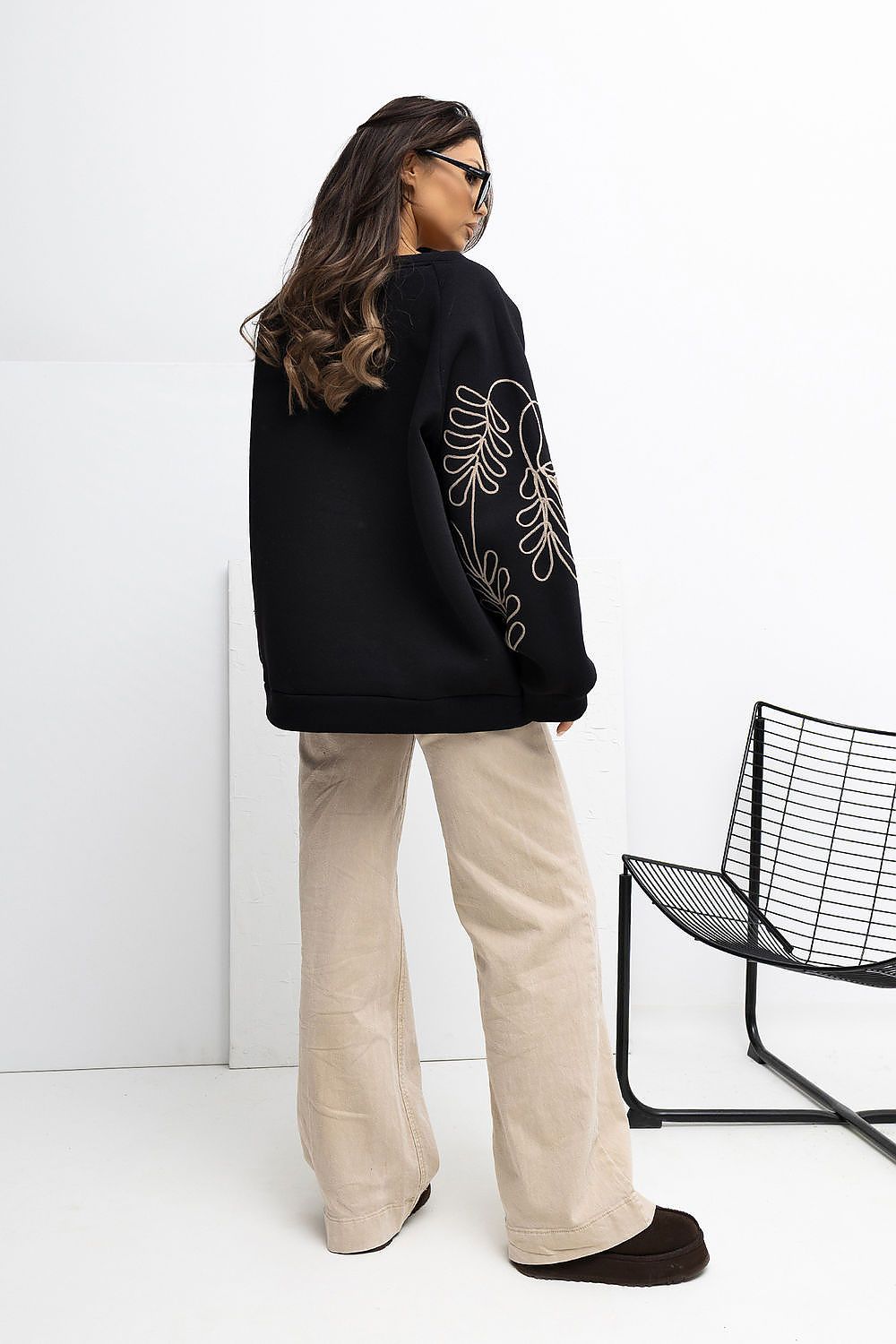 Women's Sweatshirt - Crew-neck With Oversized Fit