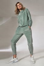 Women's Sweatshirt - Mock-Neck With Relaxed Fit