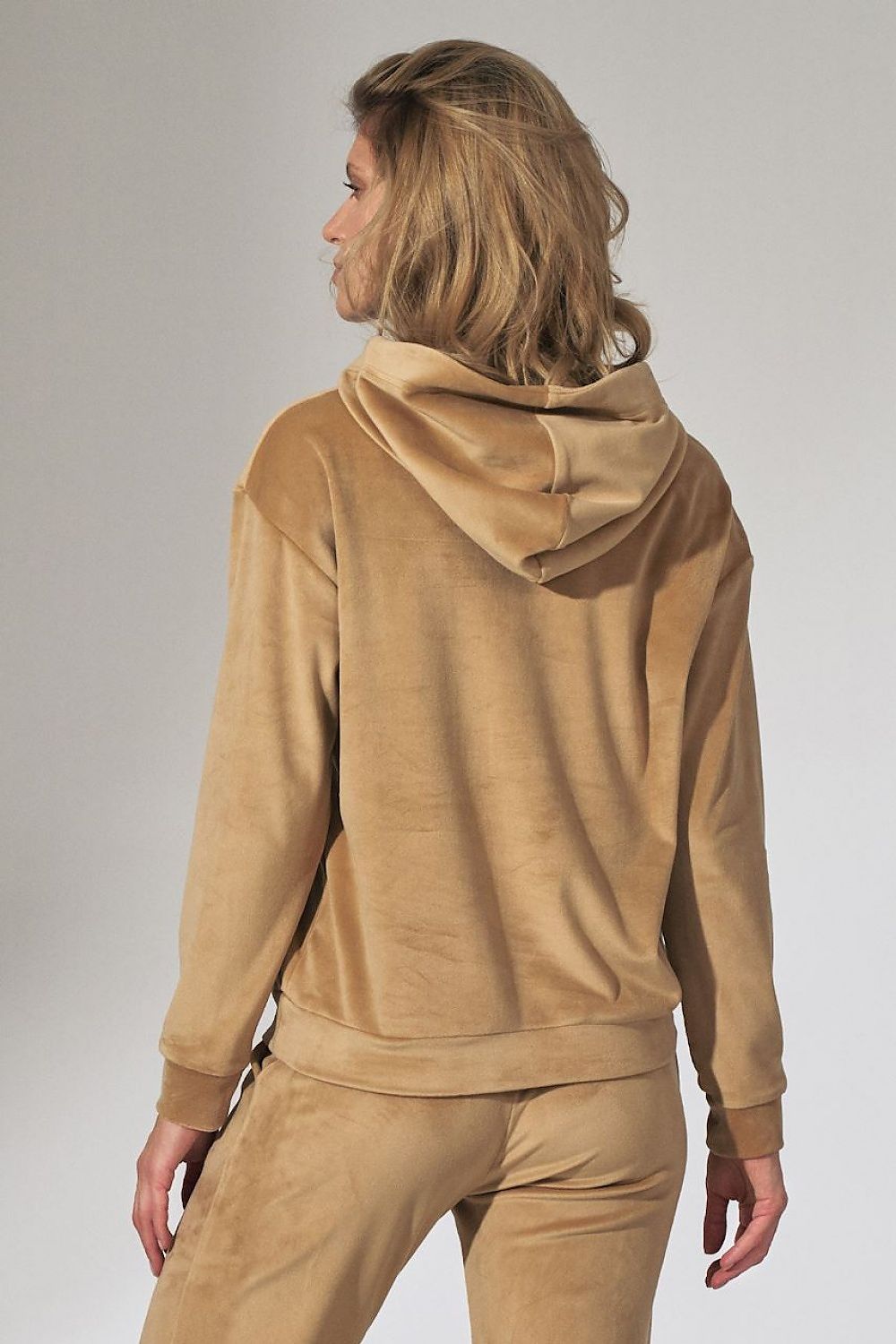Women's Sweatshirt - Mock-Neck With Relaxed Fit