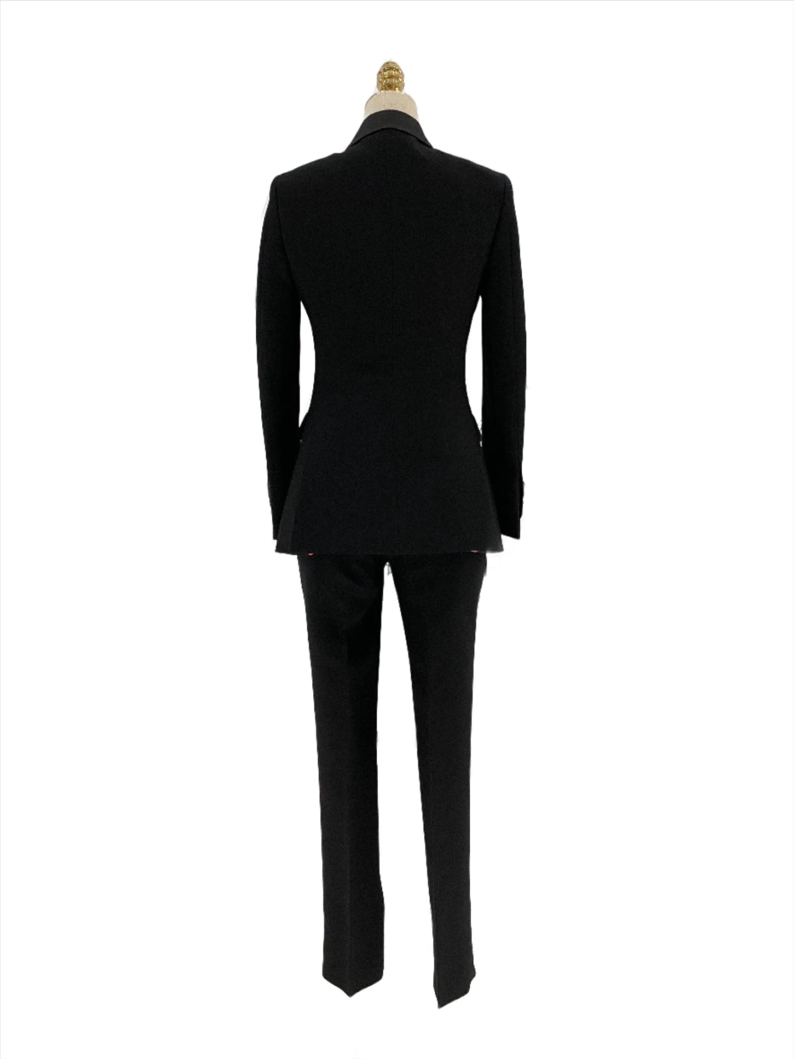 Elegant Women's Pant Suit - Solid Double-Breasted