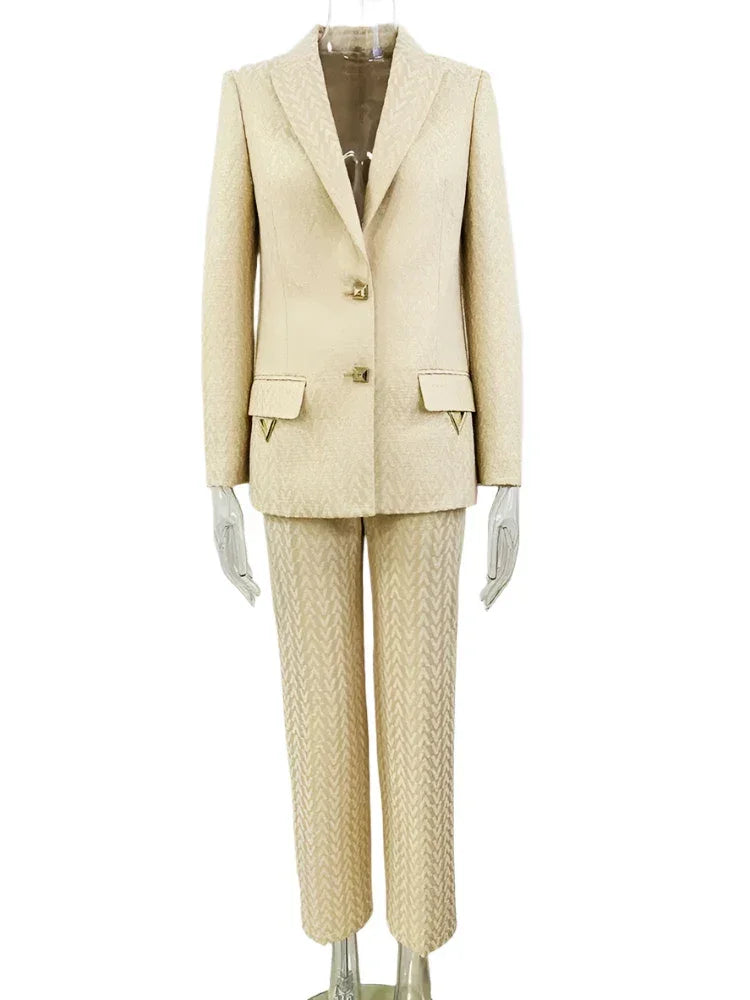 Chic, Elegant, Professional Women's Pant Suit - Geometric Single-Breasted