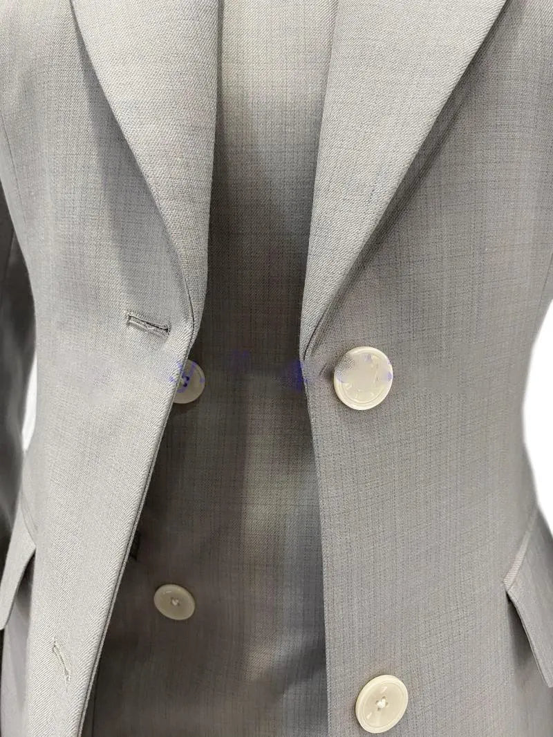 Chic, Professional Women's Pant Suit - Solid Single-Breasted, Light Grey