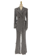 Chic Women's Pant Suit - Plaid Double-Breasted