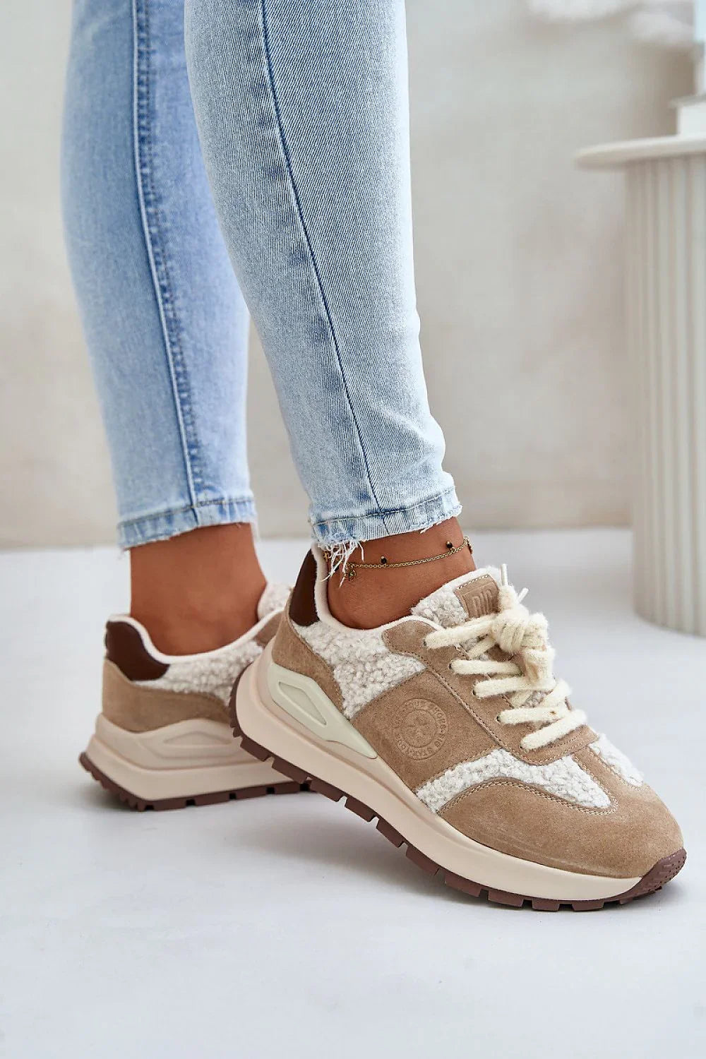  Sport Shoes model 201706 Step in style 