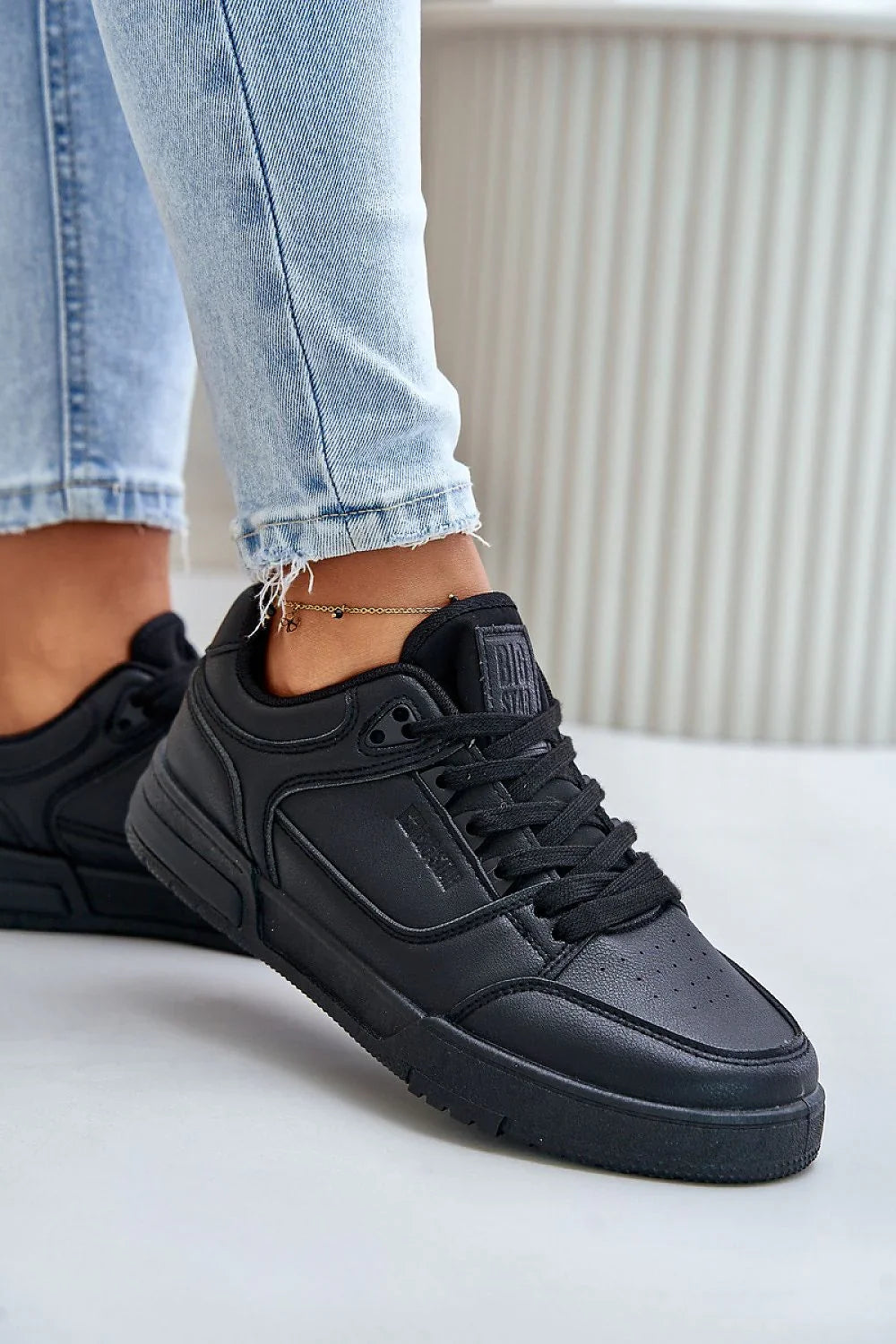  Sport Shoes model 201707 Step in style 