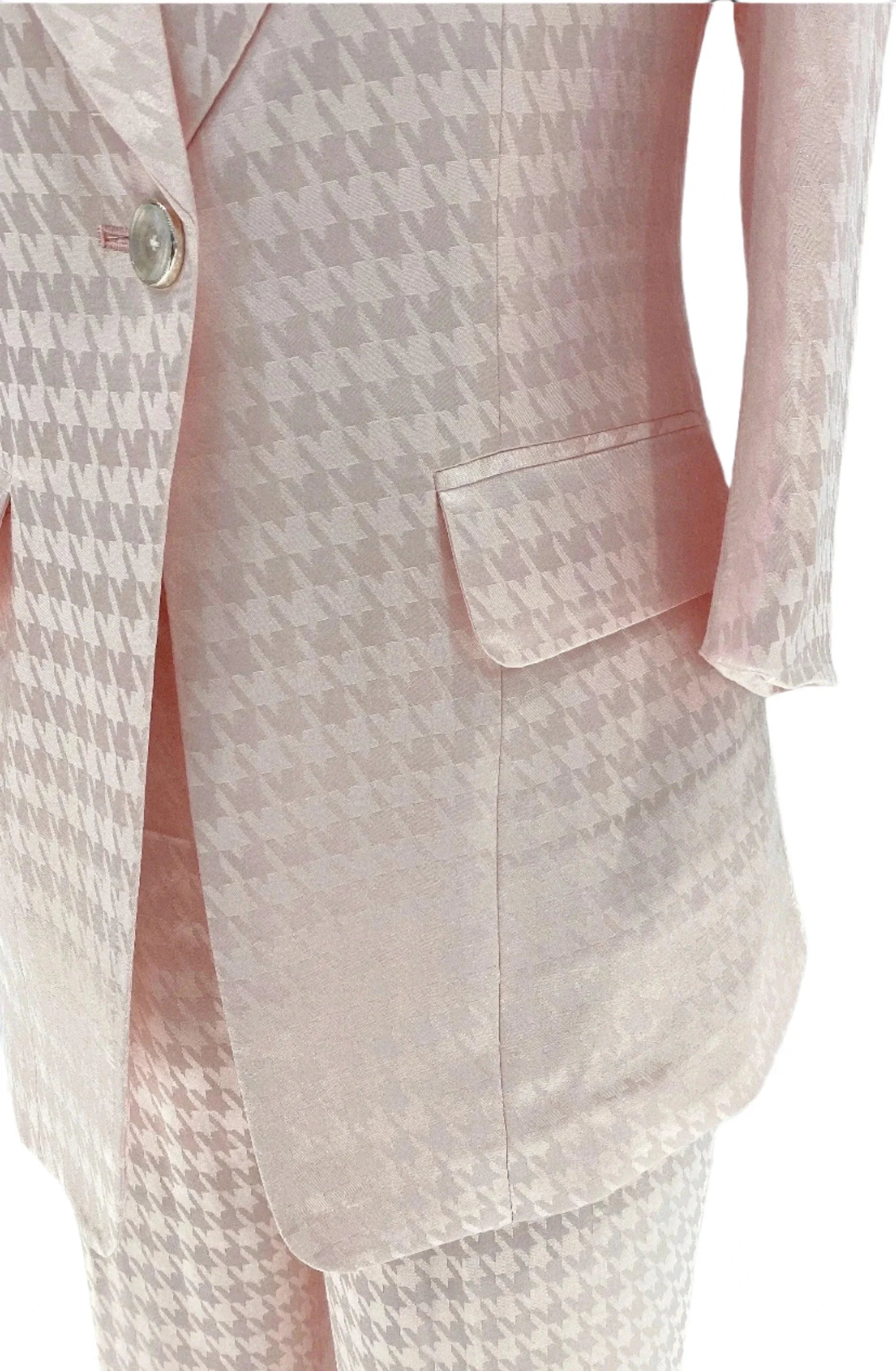 Elegant, Chic Women's Pant Suit - Plaid Single-Breasted