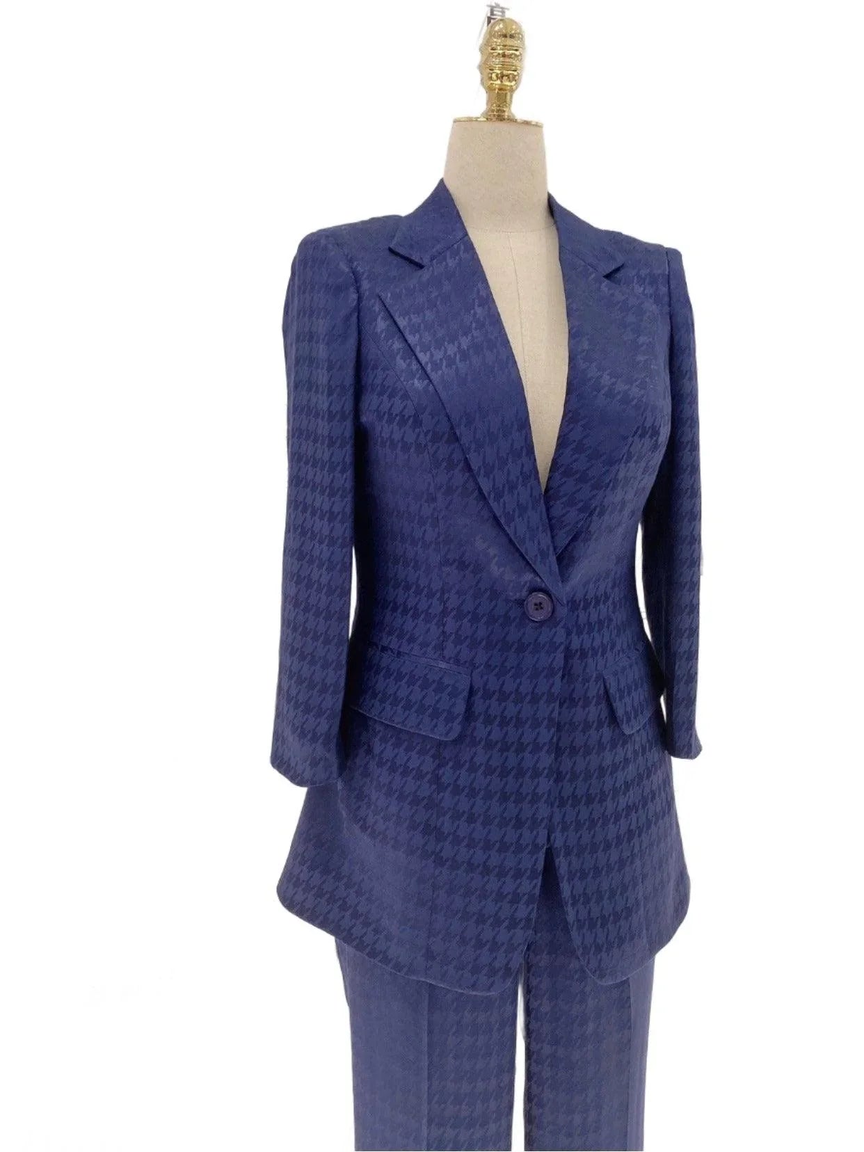 Elegant Women's Pant Suit - Plaid Button