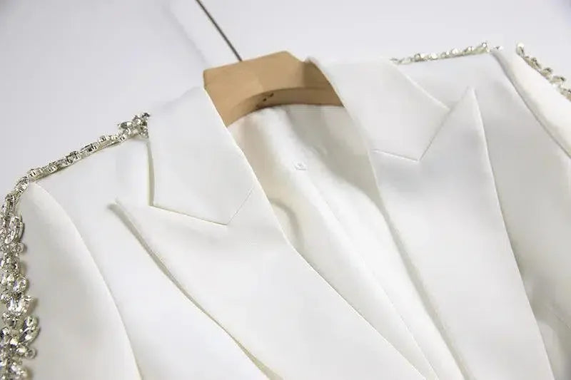 Elegant Women's Pant Suit - Solid Single-Breasted, Black