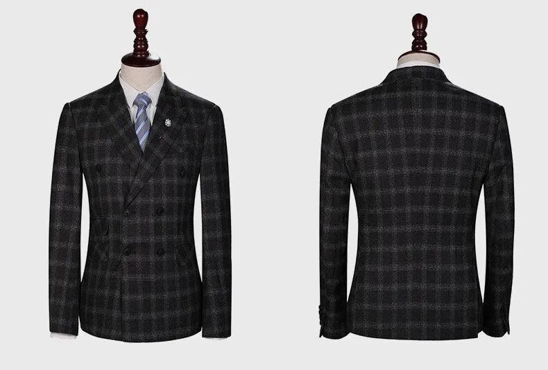 Elegant, Professional Men’s Suit - Plaid Double-Breasted