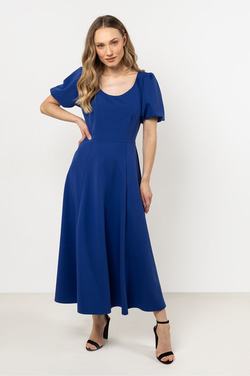 Short Sleeve Midi Dress – Deep Neck, Fit-and-Flare, Flared Skirt – Daydress | GUOCALI – view 4