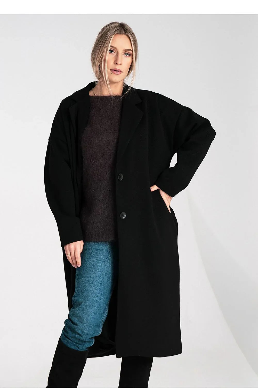 Women's Overcoat - With Pockets Minimalist, Chic