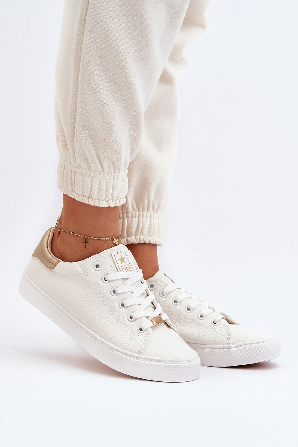 Women's Classic Lace-Up Eco-Leather Sneakers – White – Sneakers | GUOCALI