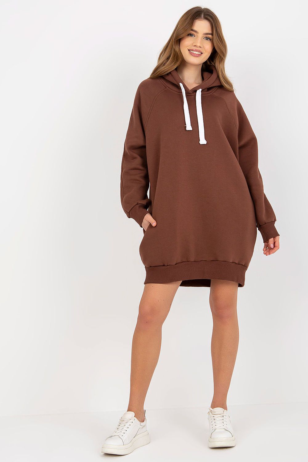 Women's hoodie brown side pockets alternate view