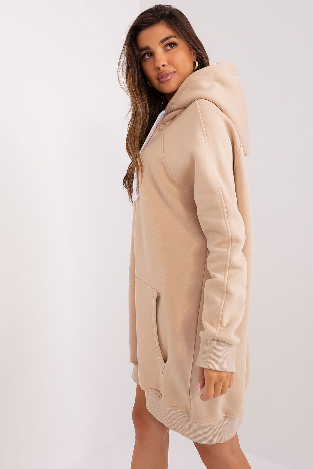 Women's hoodie beige insulated detail view