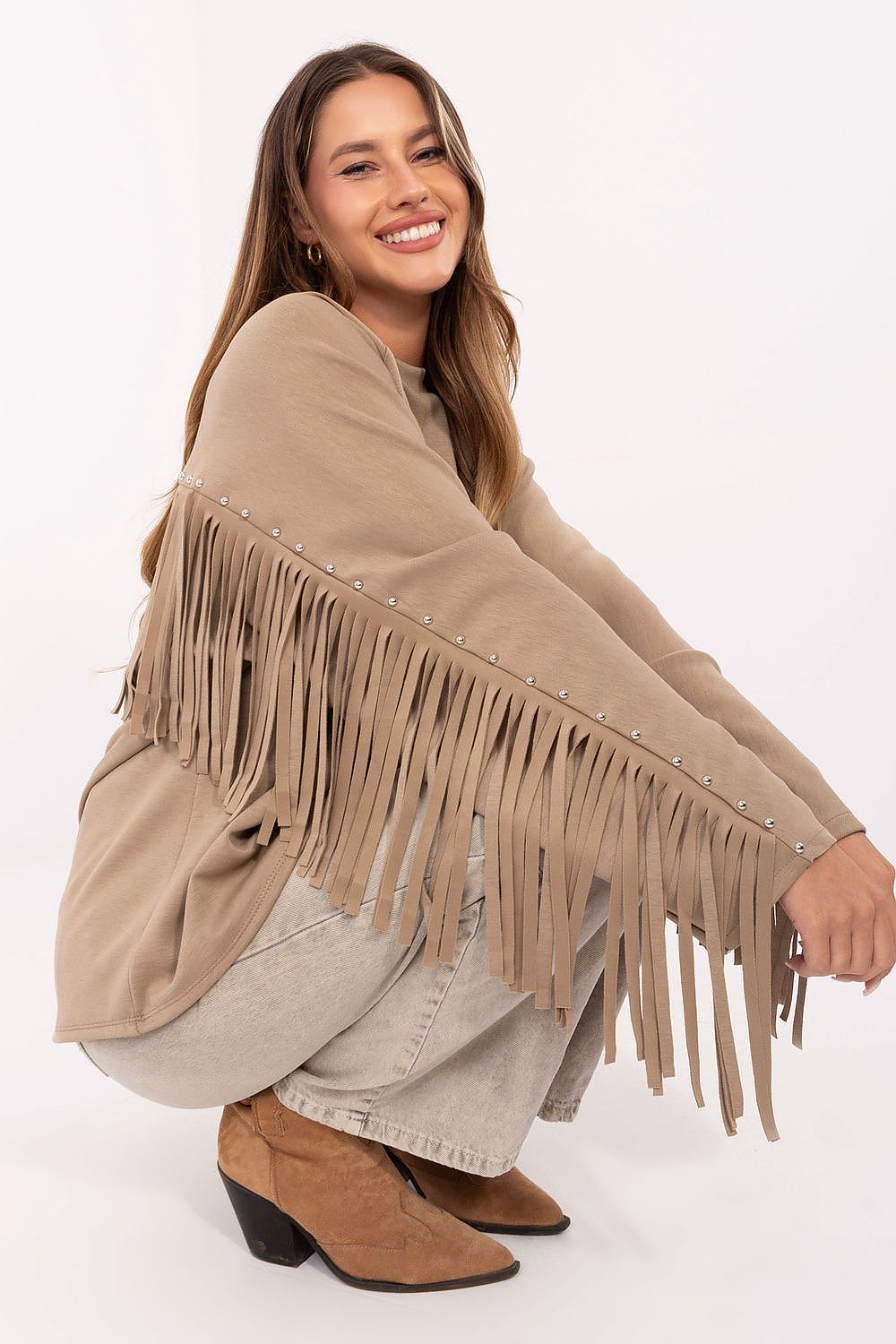 Women's sweatshirt beige long sleeves alternate view
