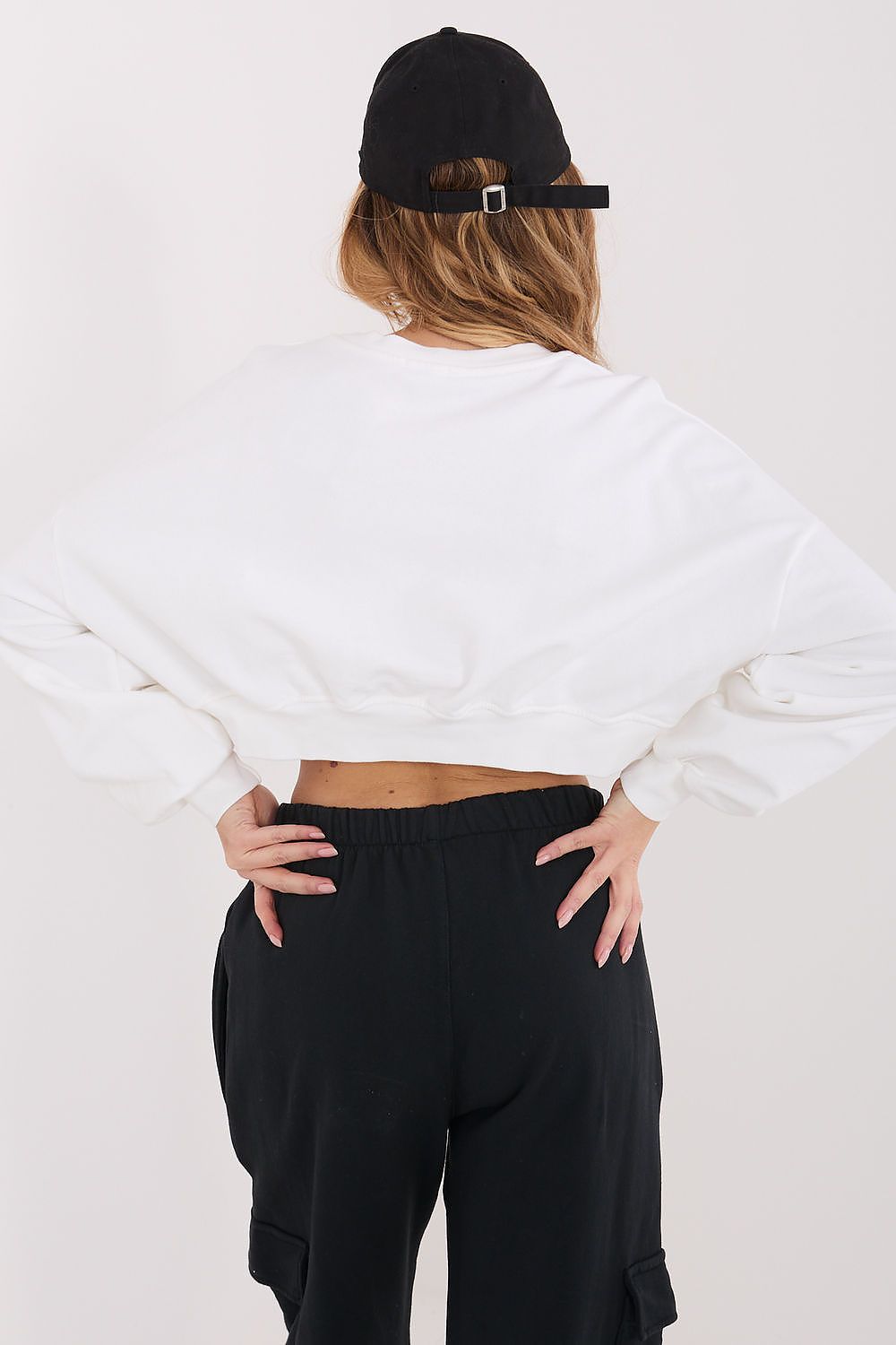 Women's sweatshirt beige lettering detail view