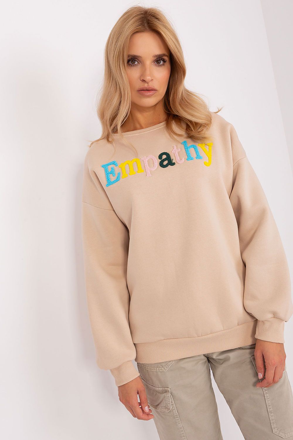Women's sweatshirt beige crew neck letter print front view