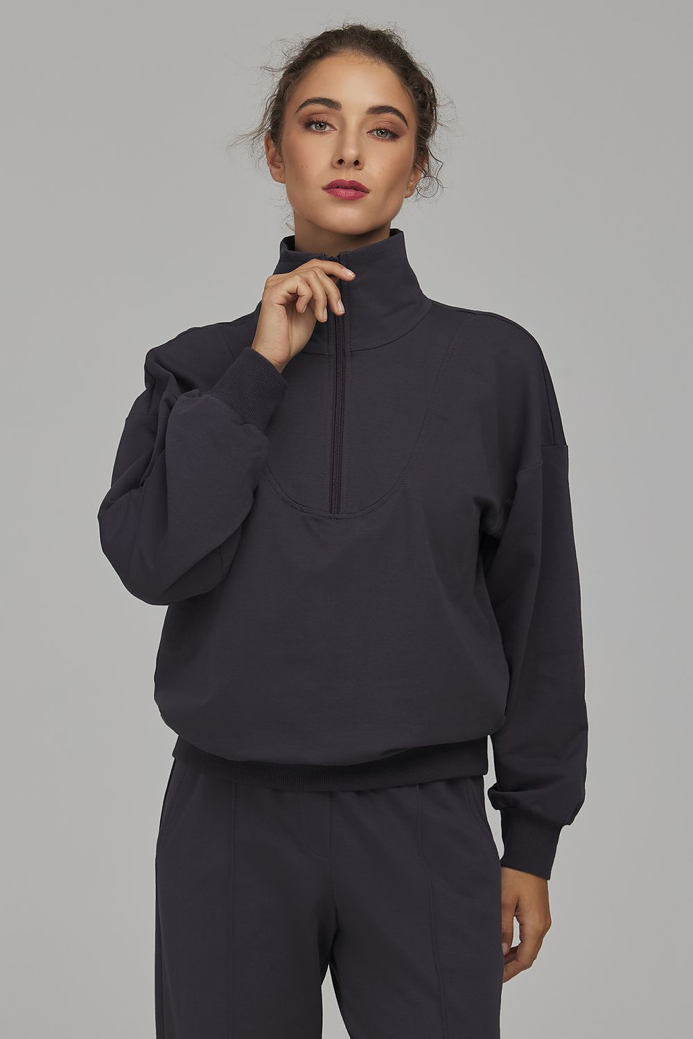 Women's sweatshirt mock neck half-zip cotton spandex blend