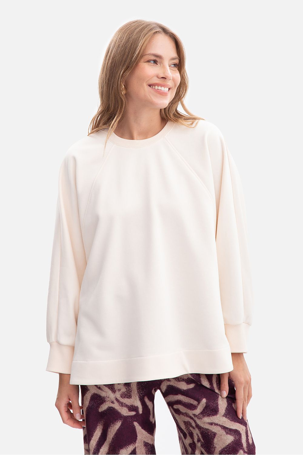 Women's sweatshirt beige oversized raglan front view