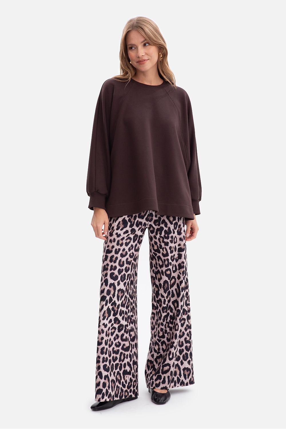 Women's sweatshirt brown side slits alternate view