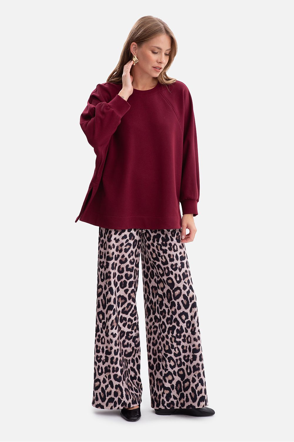 Women's sweatshirt red side slits alternate view