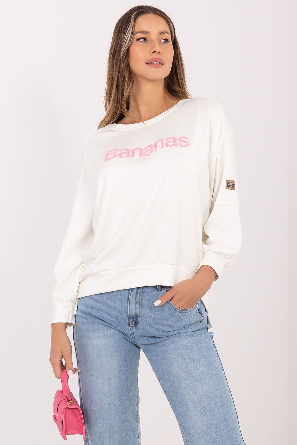 Women's sweatshirt beige round neck letter print front view