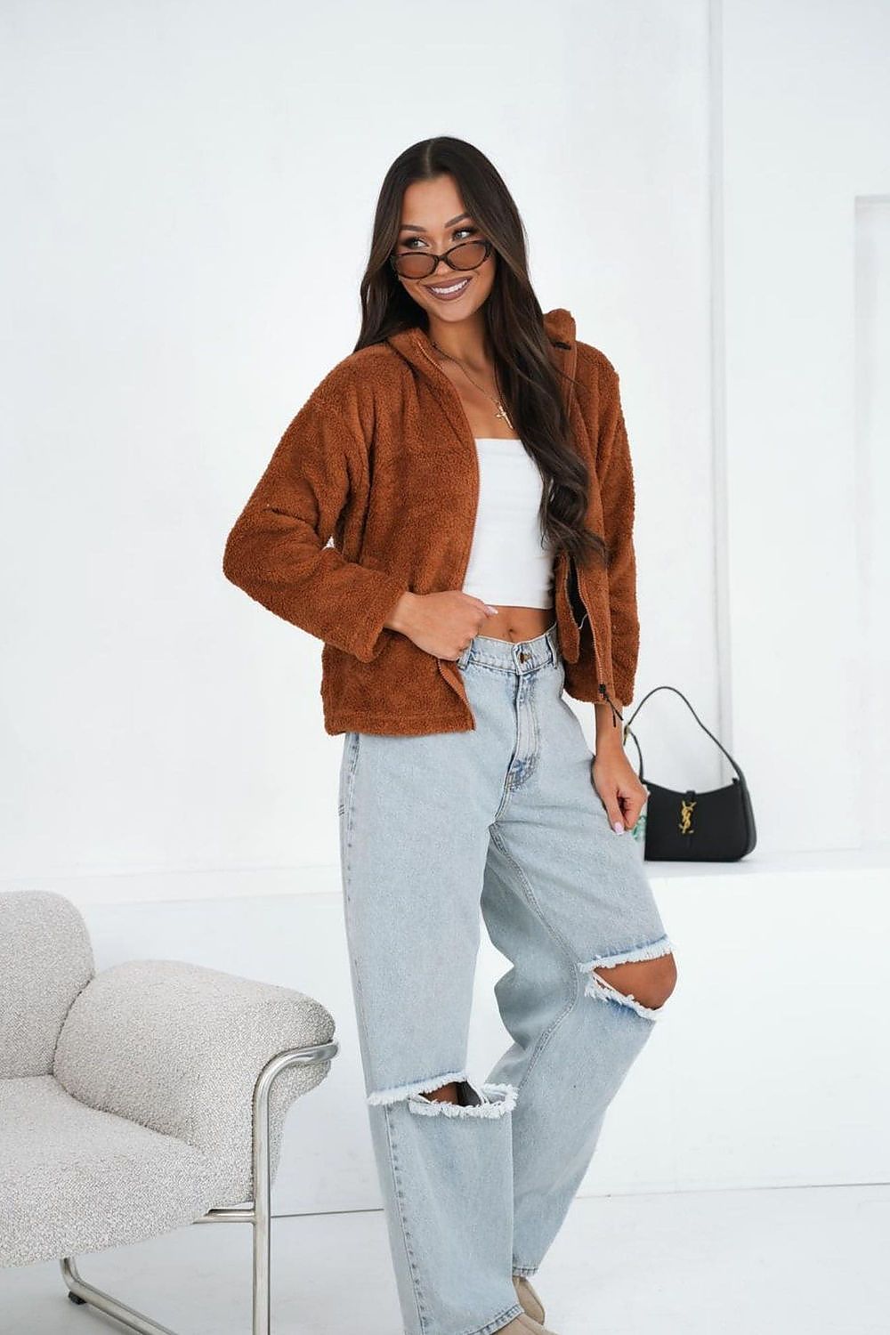 Women's sweatshirt brown long sleeves side view