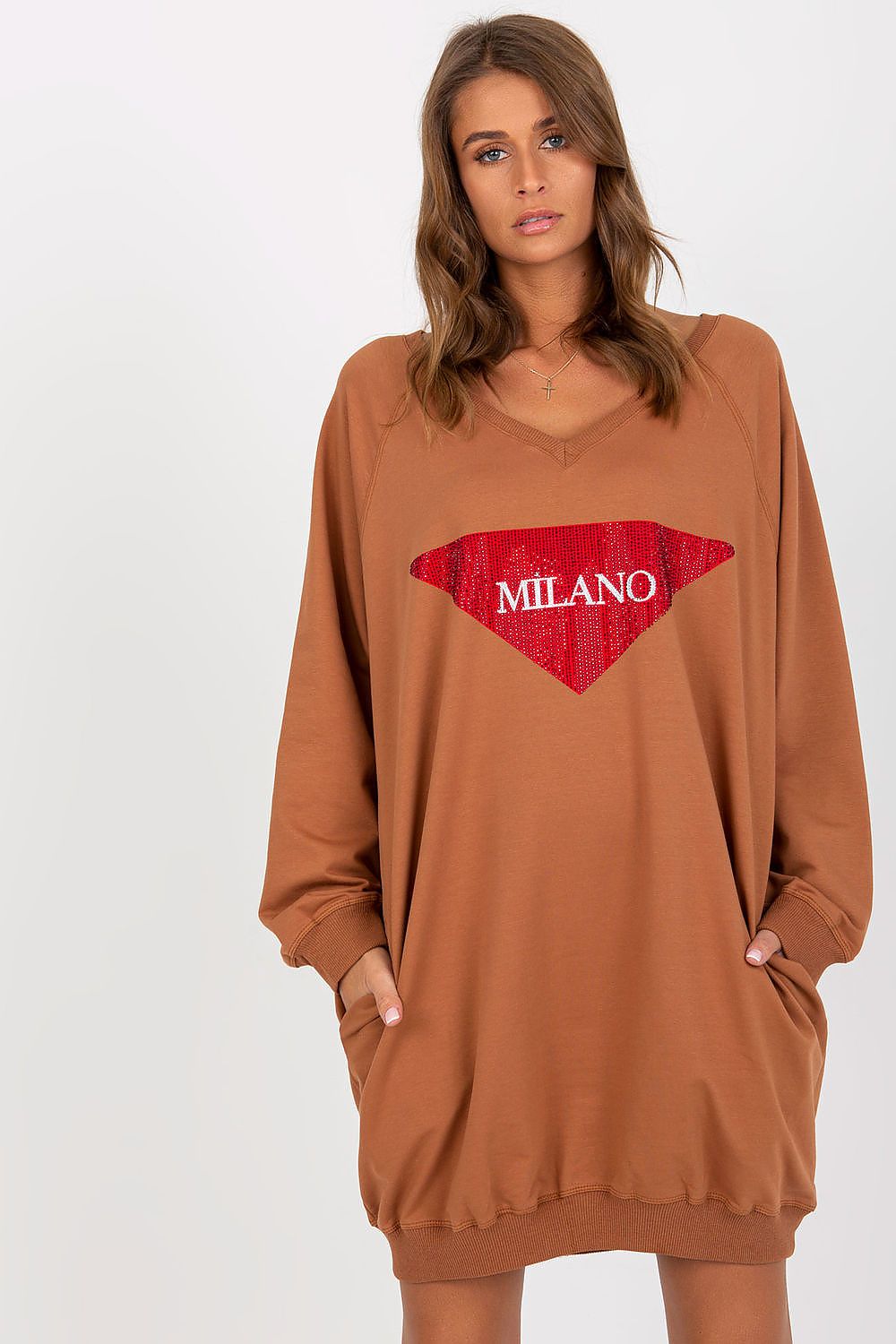 Women's sweatshirt brown longline styled view