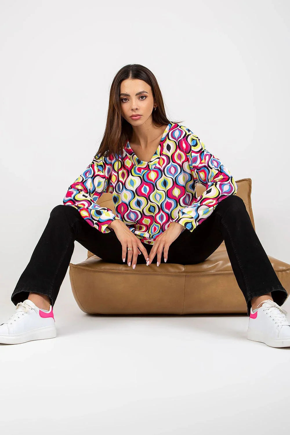 Women's Sweatshirt - V-neck With Regular Fit - Guocali